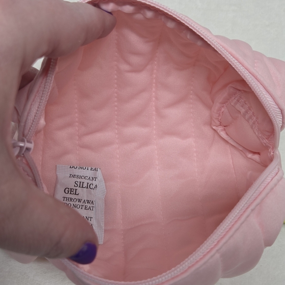 🌴3/$15🌴 NWT Ulta Beauty Pink Quilted Makeup Bag & Travel Case - Picture 6 of 6